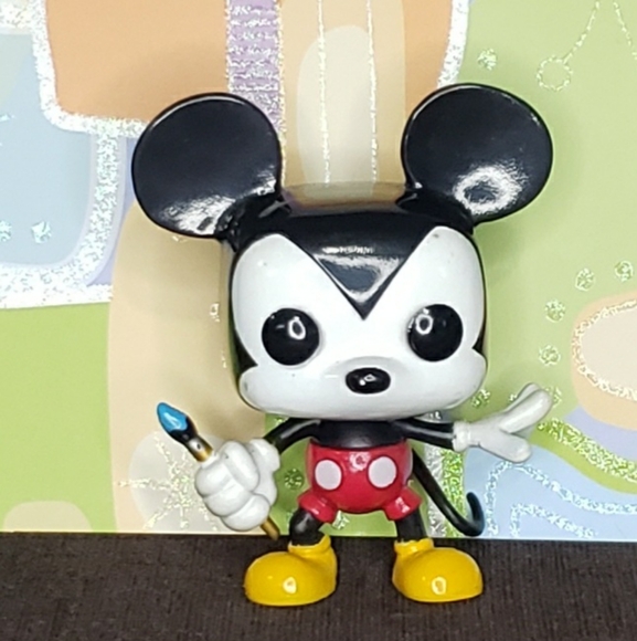 Epic Mickey Mickey Mouse Funko Pop - Picture 1 of 2